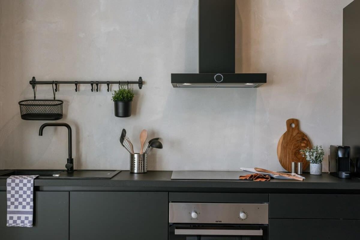 Huswell - Industrial Apartment With Terrace In Antwerpen Eksteriør billede