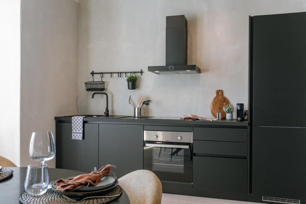 Huswell - Industrial Apartment With Terrace In Antwerpen Eksteriør billede